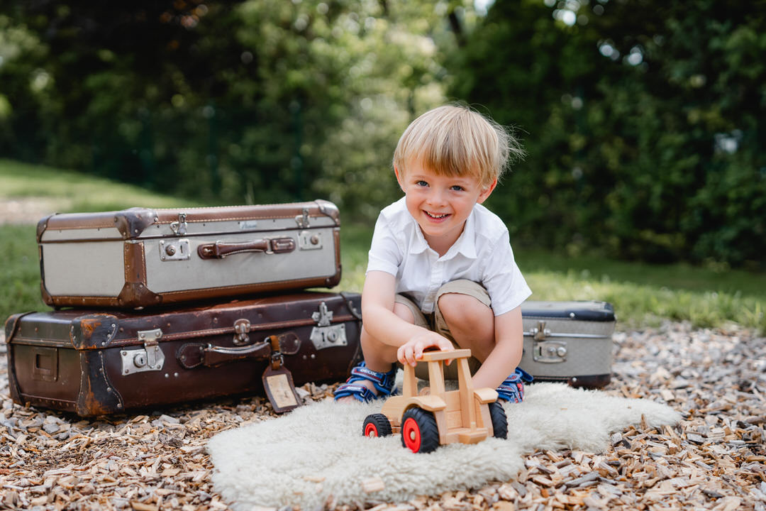 Kindergartenfotos, natürliche Kindergartenfotografie Steiermark, Sarah Herzfoto.